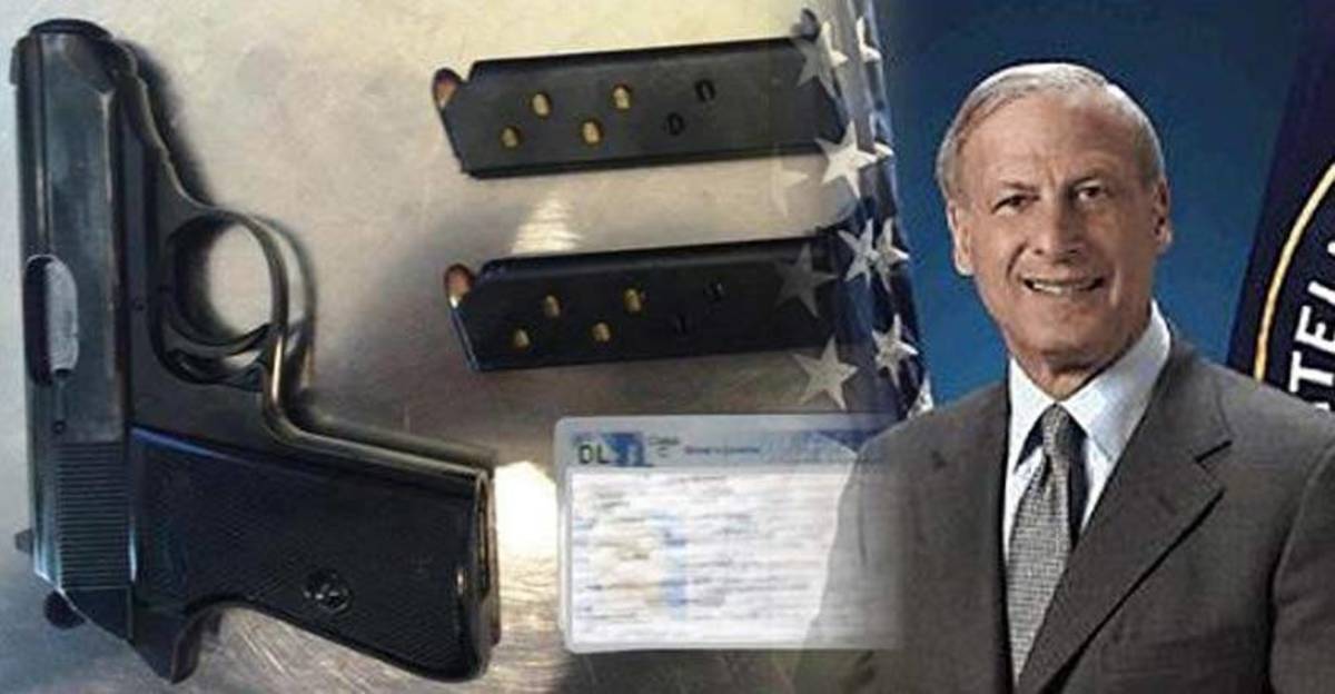 Former-Executive-Director-of-CIA-Arrested-Attempting-To-Bring-Loaded-Gun-On-Airplane